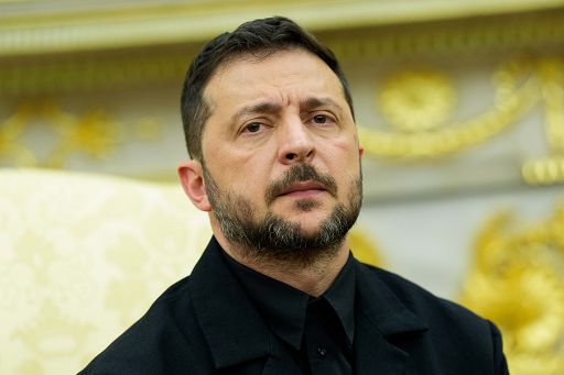 ucraina,-zelensky-telefona-a-trump-per-fargli-gli-auguri