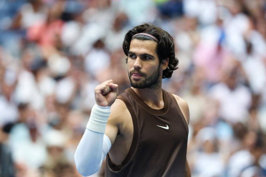 us-open,-alcaraz-esulta-e-la-canottiera…-si-sposta:-il-dettaglio-virale